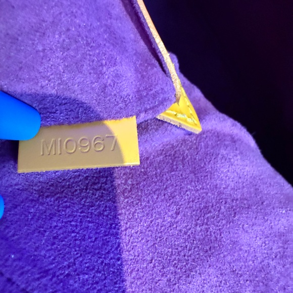 Louis Vuitton Epi Alma PM Handbag - VINTAGE - Picture 7 of 16